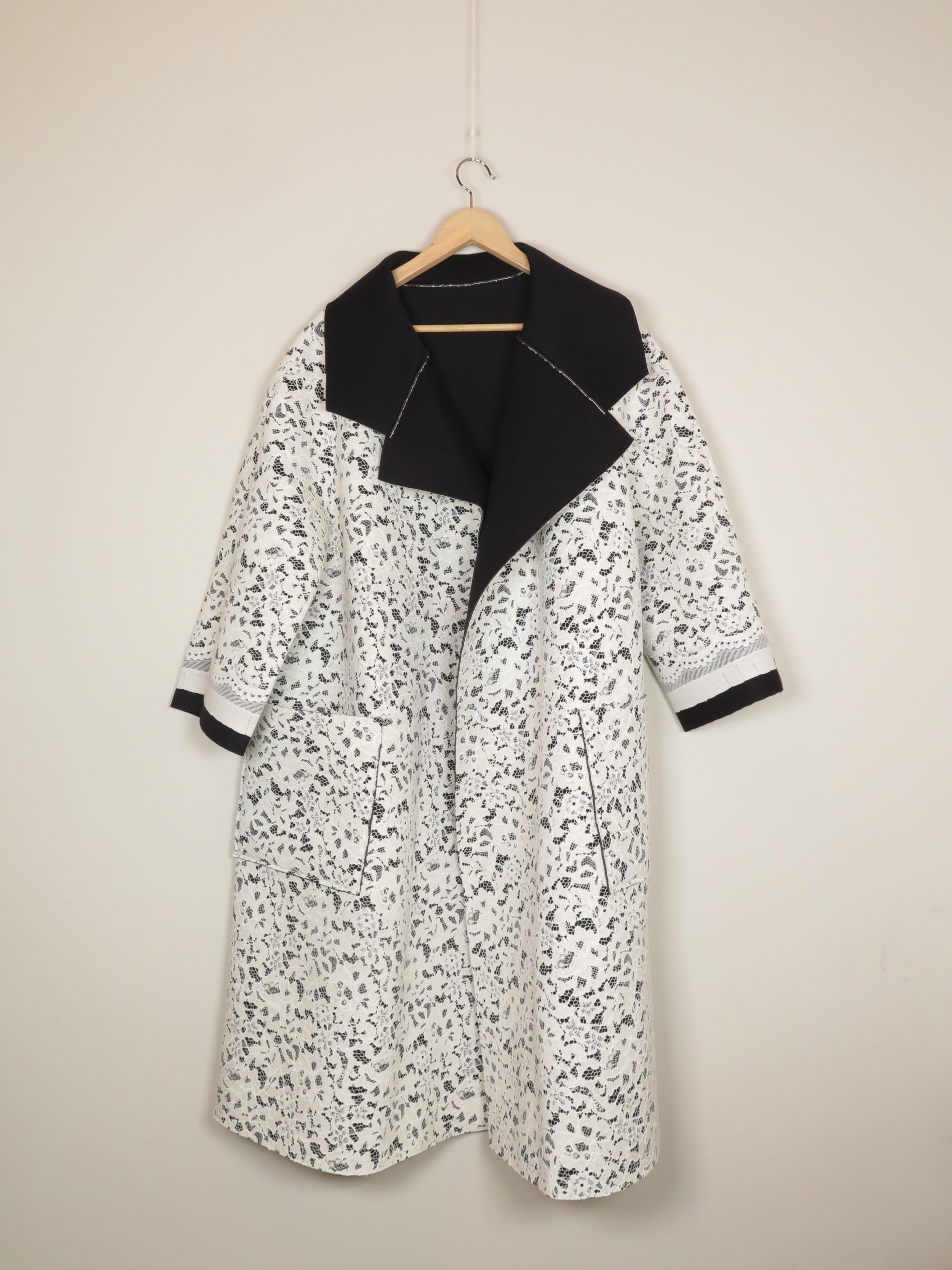 Håndlaget Silente Frakk fra Italia - L