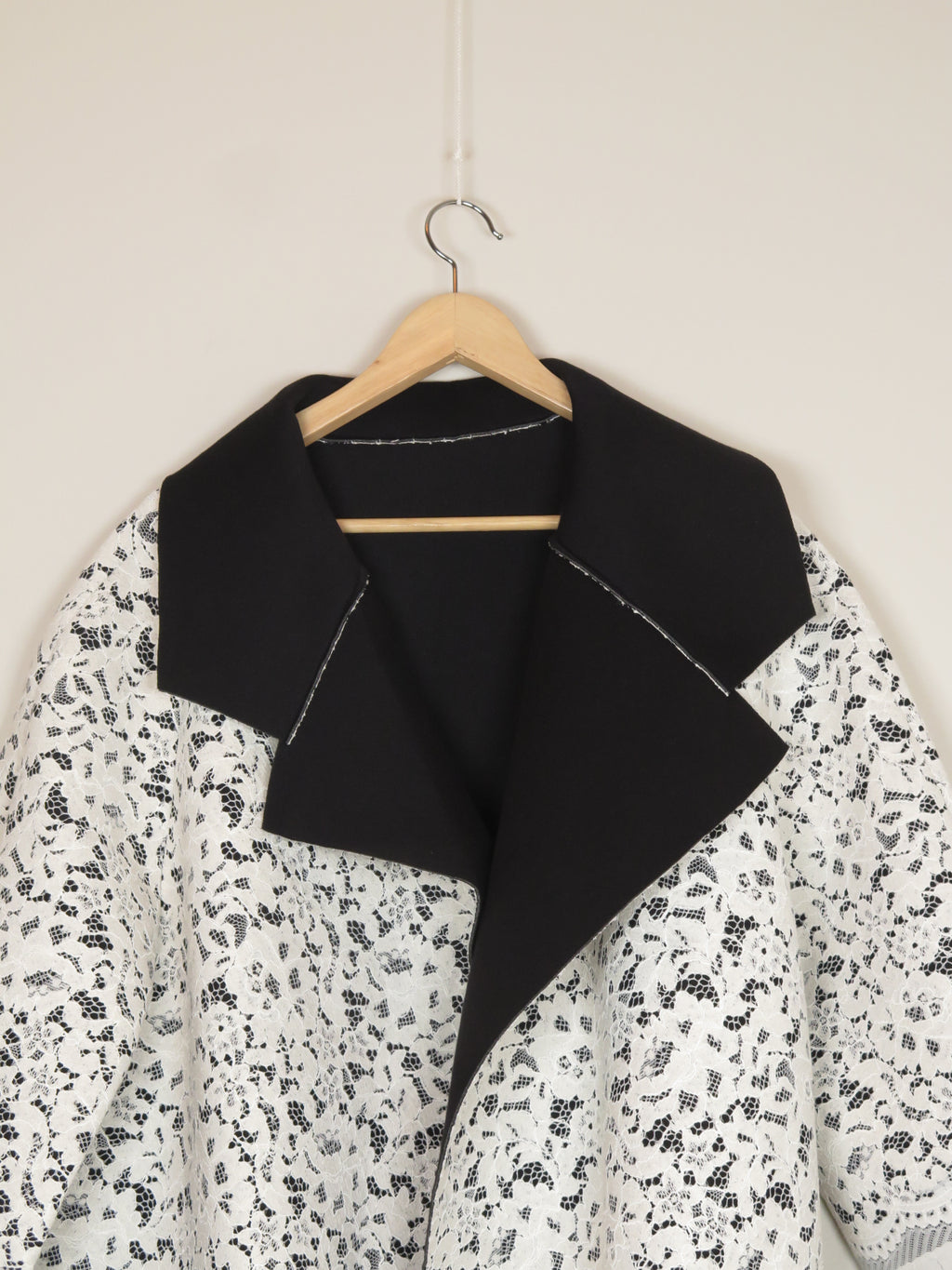 Håndlaget Silente Frakk fra Italia - L