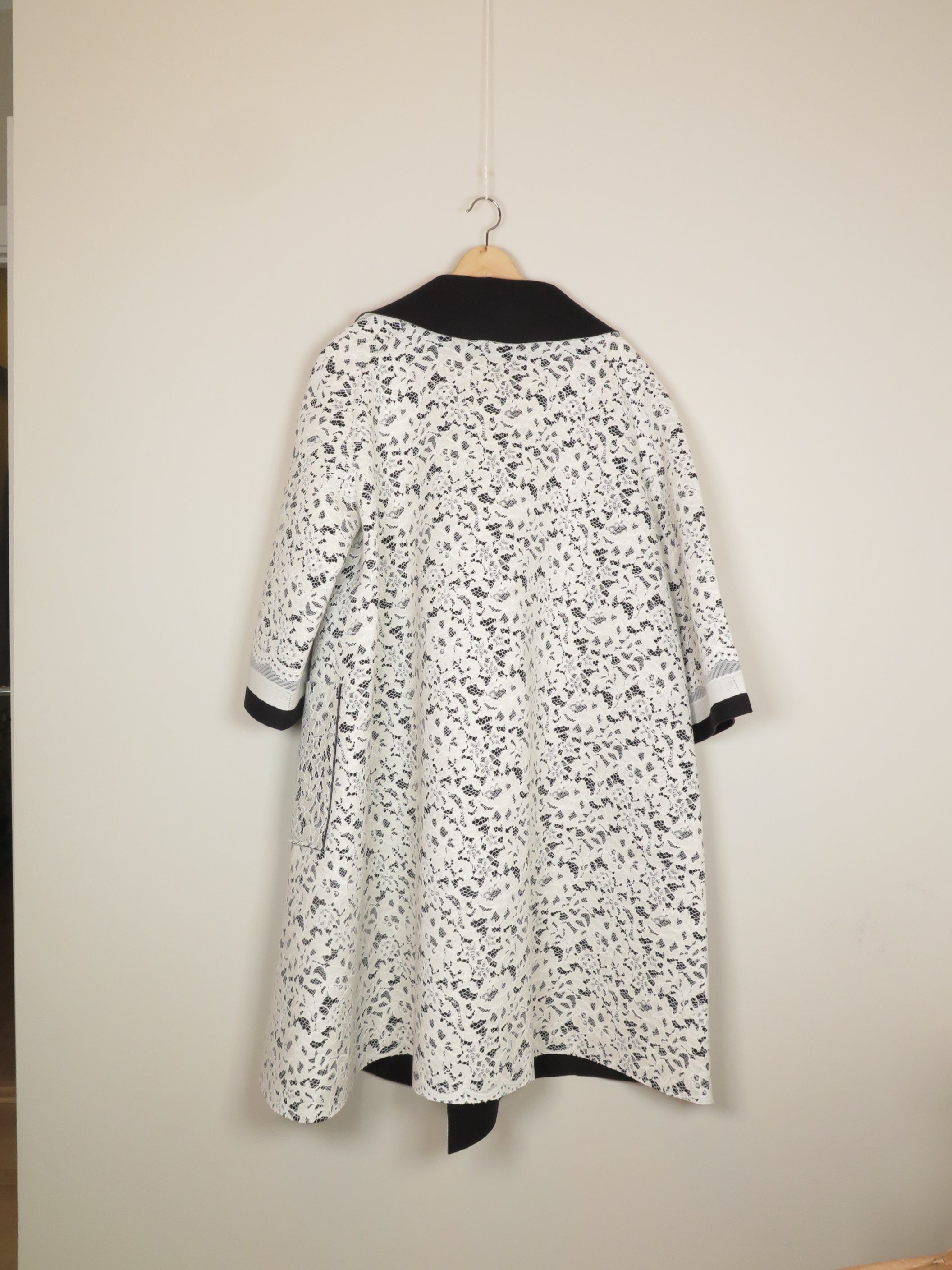 Håndlaget Silente Frakk fra Italia - L