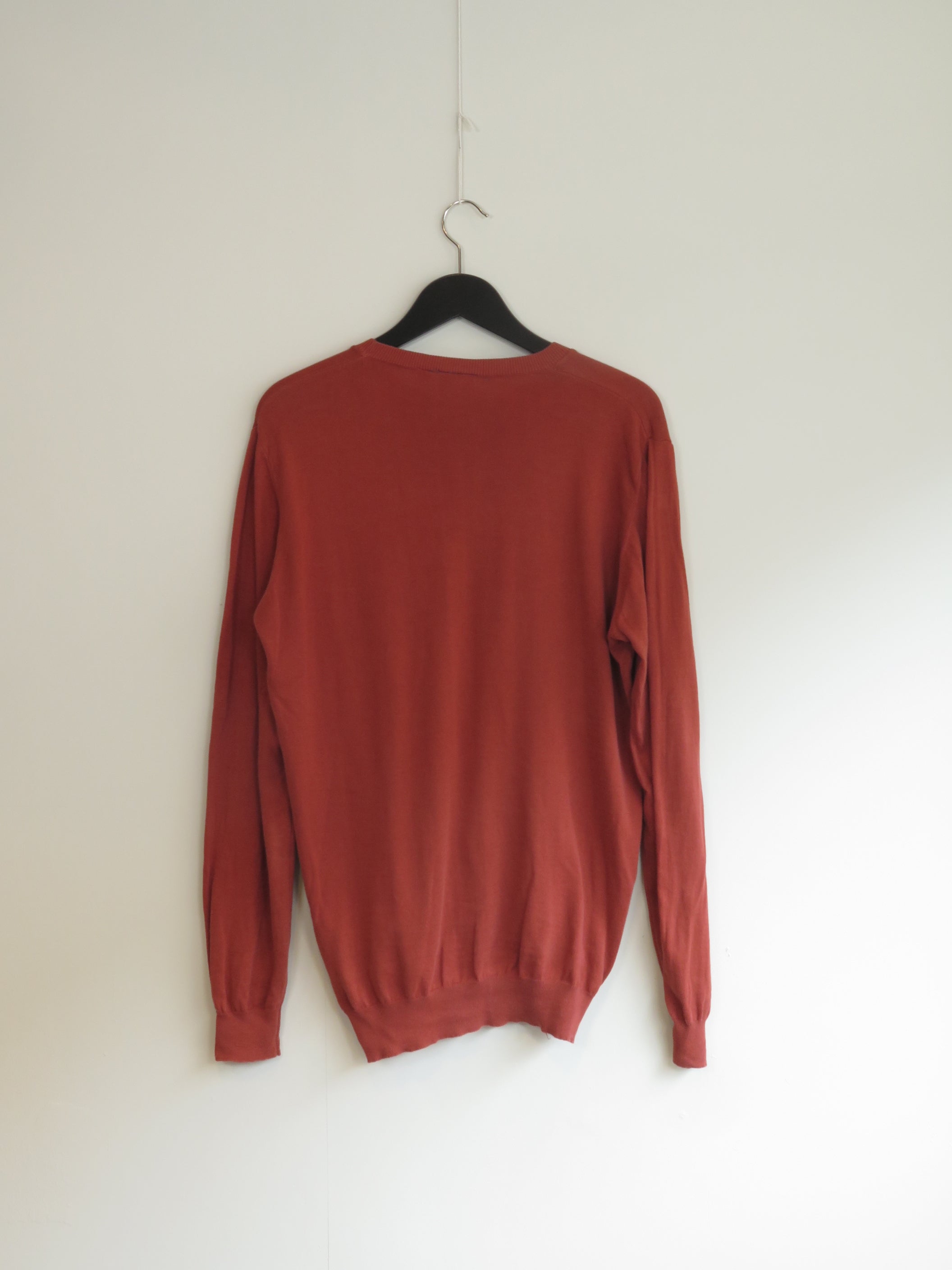 000781 - Oscar Jacobson - Sweaters - Red - L - Image 1