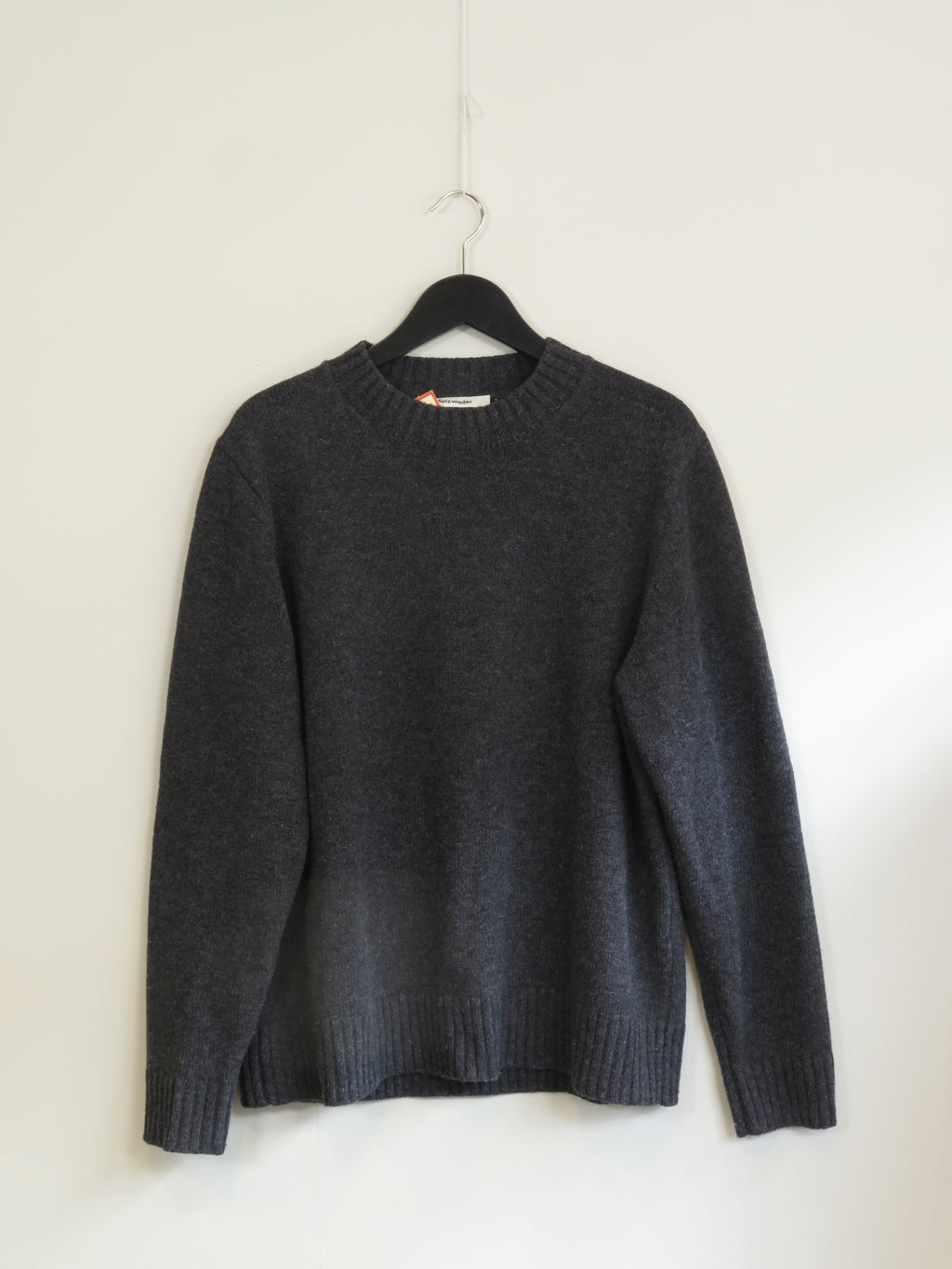 001171 - Holzweiler - Sweaters - Gray - S - Image 1 circular-filename:27_07_2026_27aefc01-9189-455a-849f-952bd3c5f19c_captured_image