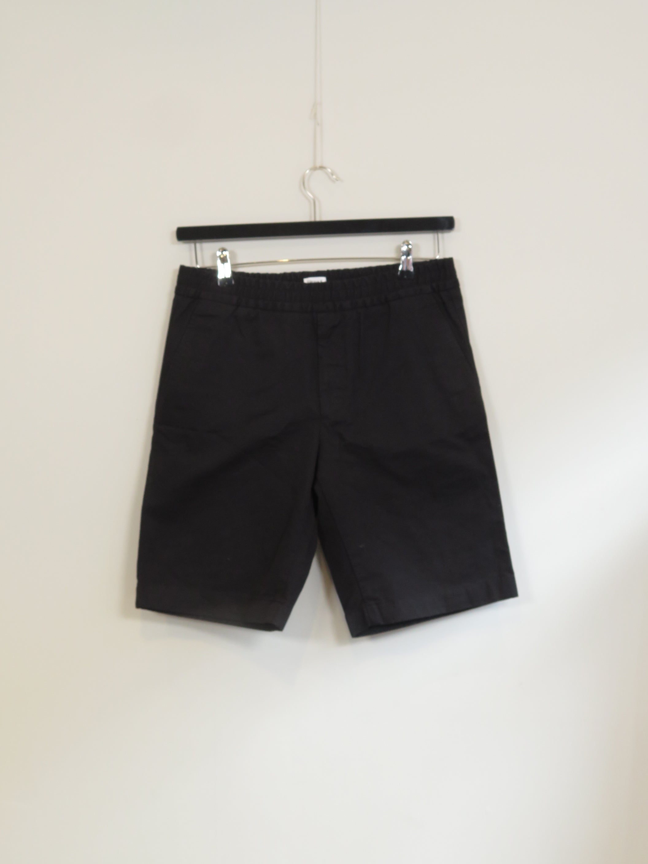 001183 - Filippa K - Shorts - Black - Image 1 circular-filename:27_07_2026_5b34291a-aaf8-4147-b222-02e558c046ba_captured_image