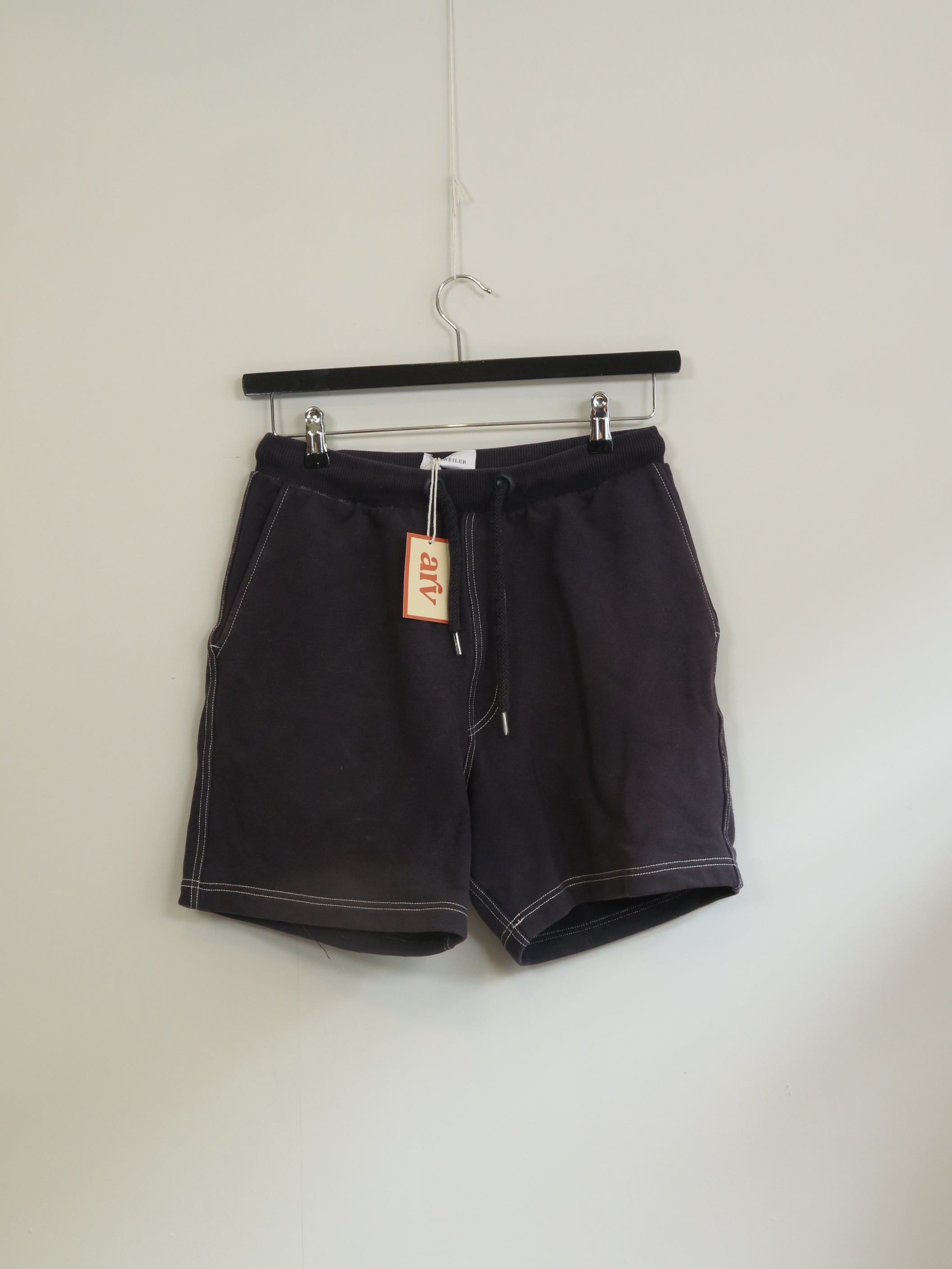 001168 - Holzweiler - Shorts - Black - 31 - Image 1 circular-filename:27_07_2026_e0cb1756-c47a-488e-acbf-30570dd1b976_captured_image