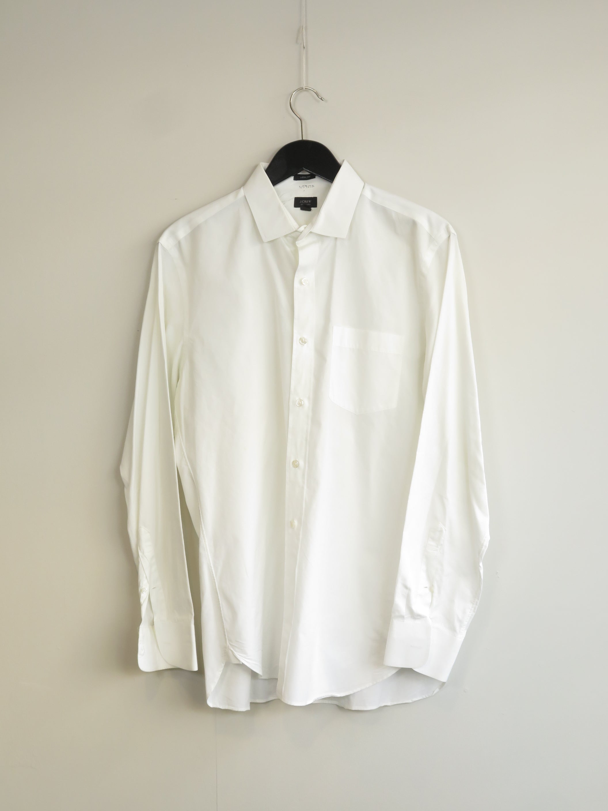001215 - J.Crew - Shirts - White - L - Image 1 circular-filename:28_07_2026_0004ab19-7b20-4025-bf05-563e03f56440_captured_image