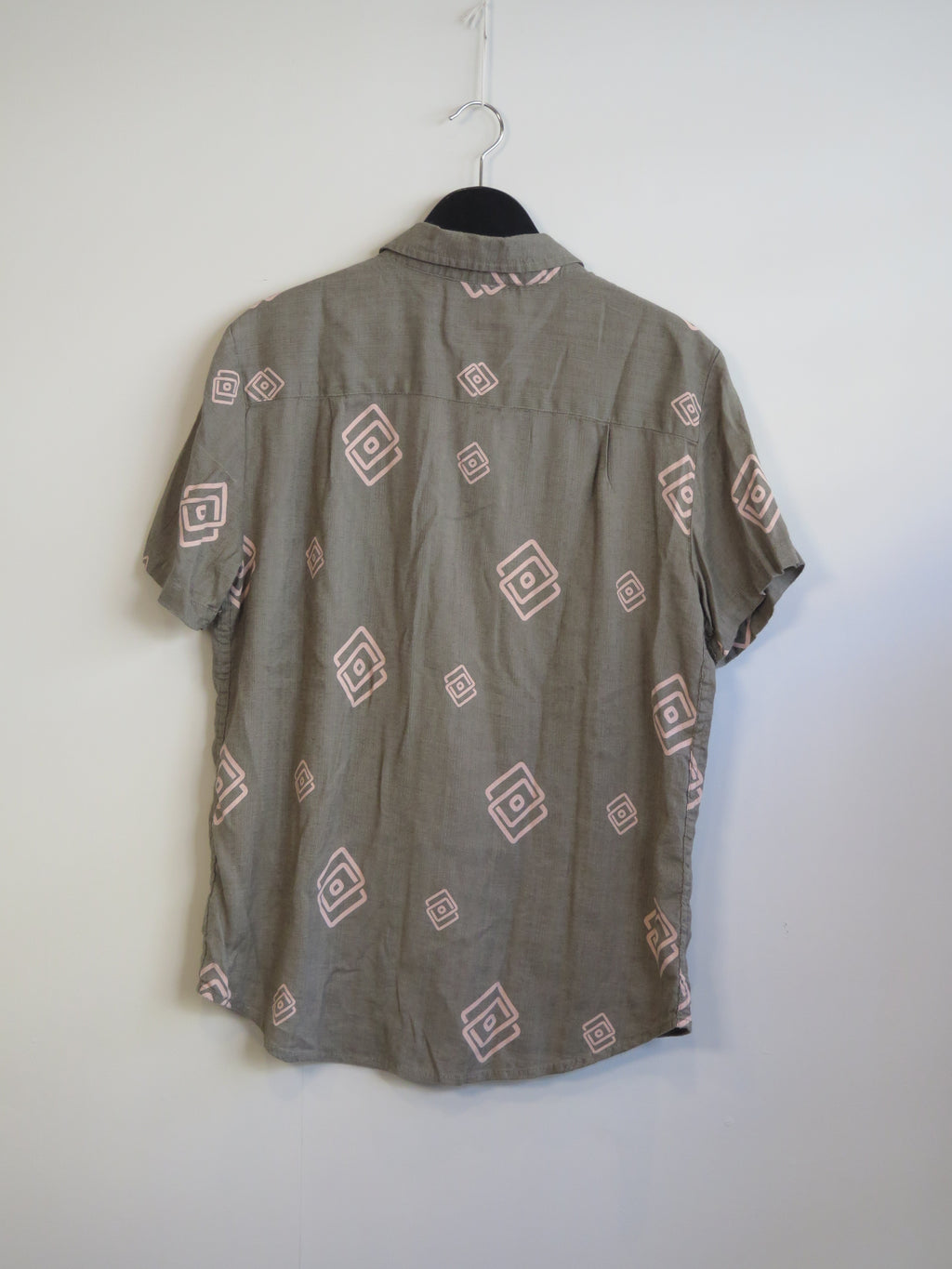 000884 - Brixton - Shirts - Green - M - Image 1 circular-filename:30_06_2026_2772f451-cc72-43a9-960f-7c083d679f89_captured_image