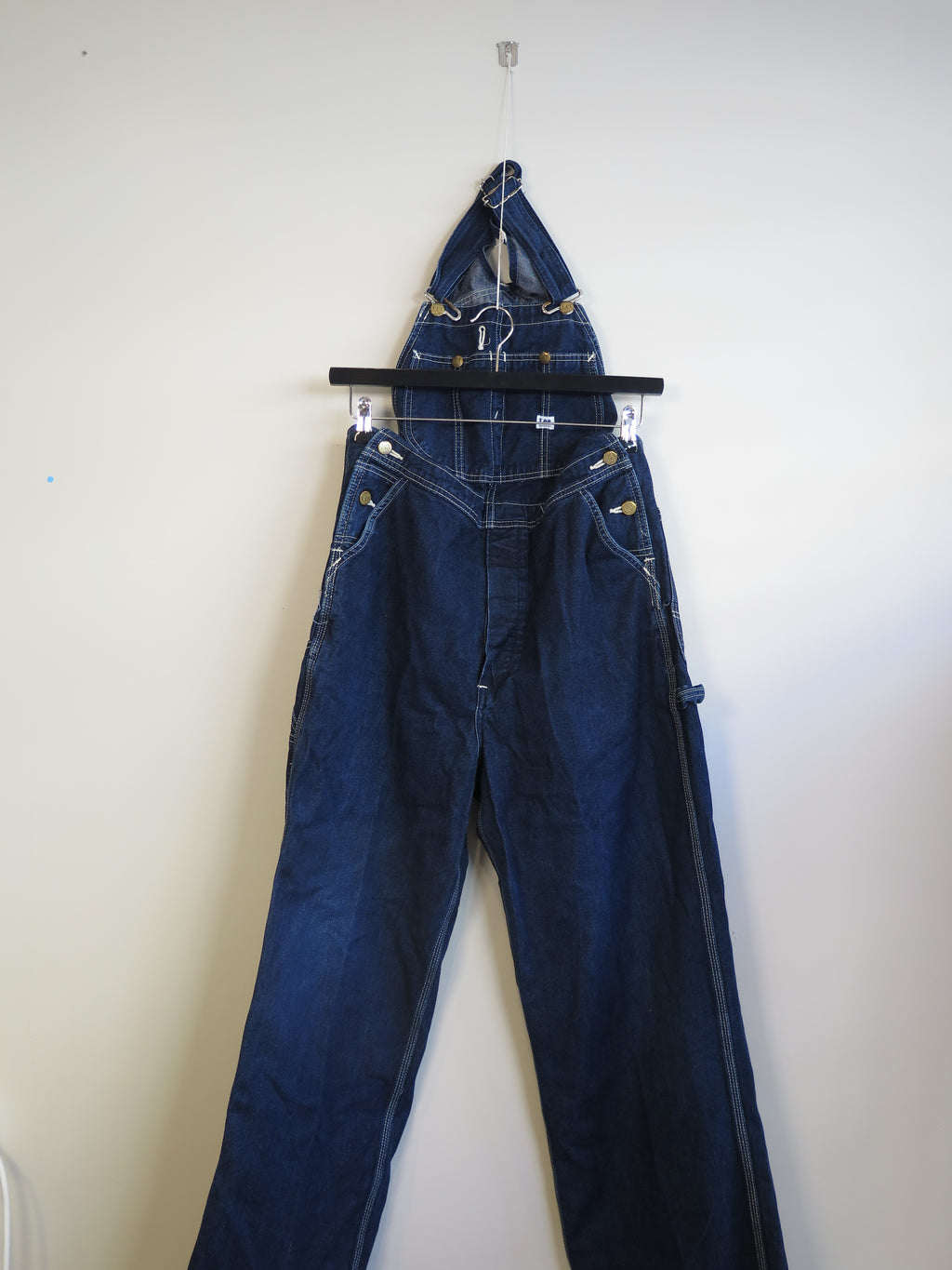 000878 - Lee - Pants - Navy - 34/32 - Image 2 circular-filename:30_06_2026_4132856c-4b97-41c9-a63a-749ea04cc653_captured_image