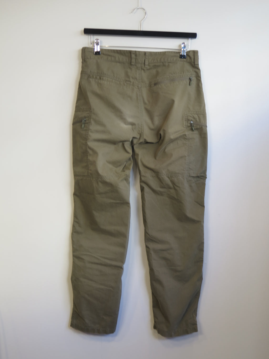 000897 - Norrøna - Pants - Green - 32/32 - Image 1 circular-filename:30_06_2026_a98b4152-fe9b-45d7-bdc9-e11a223ed435_captured_image