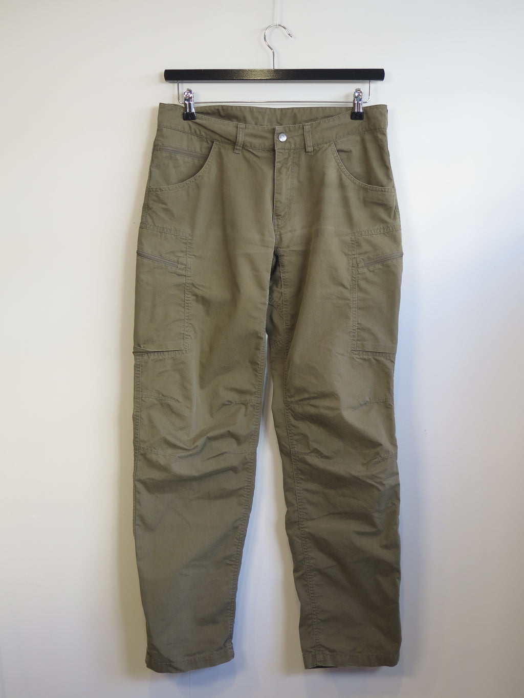 000897 - Norrøna - Pants - Green - 32/32 - Image 2 circular-filename:30_06_2026_aa7e1a03-ea10-49b9-9778-4f7da40f66ff_captured_image